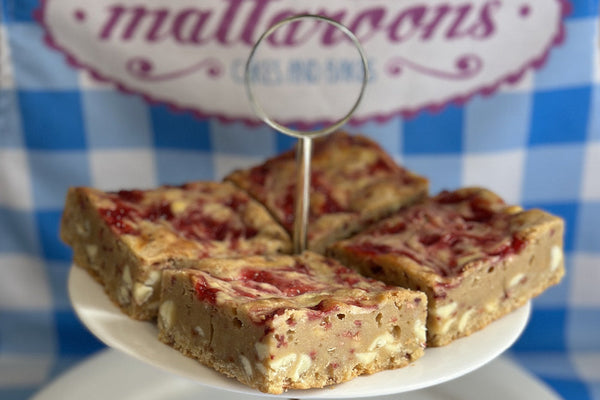 Mattaroons' Strawberries & Cream Blondies