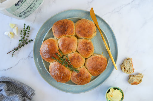 Pull Apart Garlic and Thyme Buns