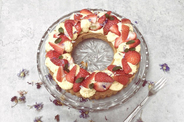 Fresh Strawberry Couronne Recipe