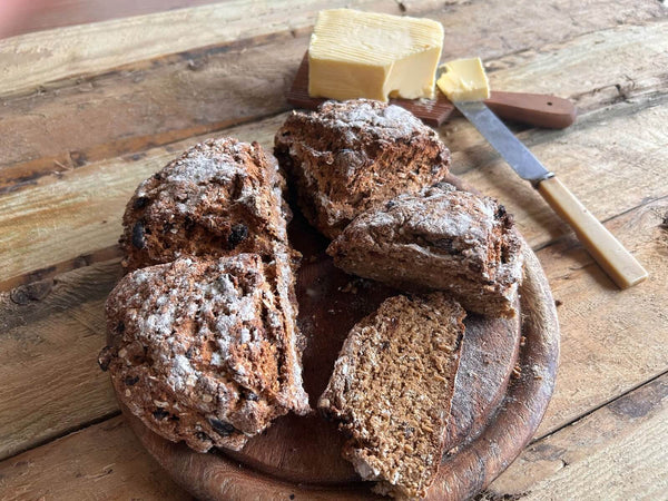 Wheat & Fruit Treacle Cob