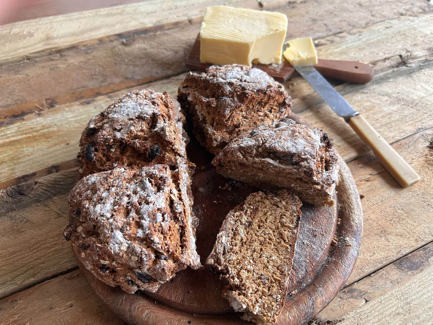 Wheat & Fruit Treacle Cob