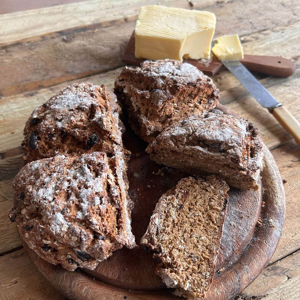 Wheat & Fruit Treacle Cob
