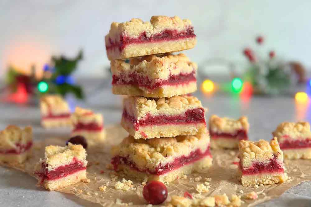 Claudia’s Cranberry Crumble Bars Recipe