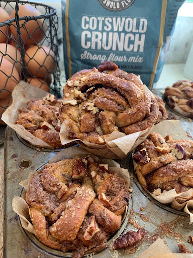 Tillys Plaited Cinnamon and Pecan Buns