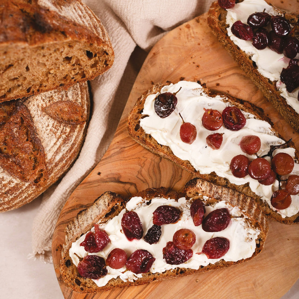 
                  
                    Inspirational Bakes Matthews Cotswold Flour Recipe Book
                  
                